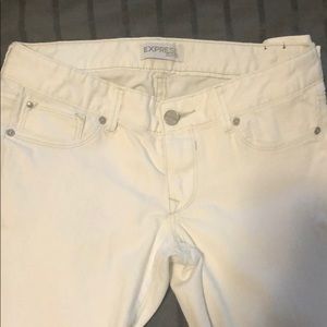 EXPRESS white super soft jeggings